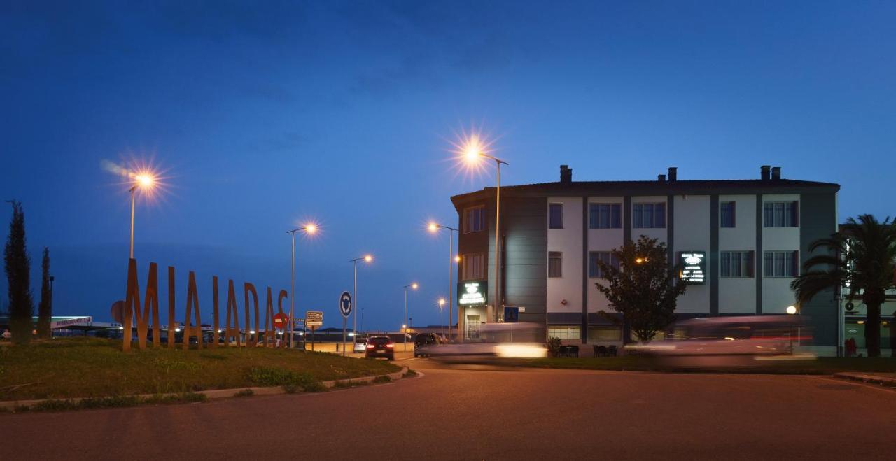 Hospedium Hotel Triana Miajadas Eksteriør billede