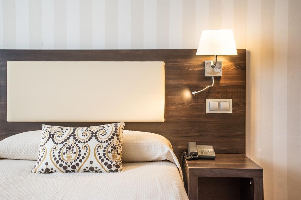 Hospedium Hotel Triana Miajadas Eksteriør billede